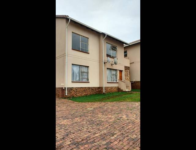 2 BEDROOM TOWNHOUSE FOR SALE IN NATURENA
